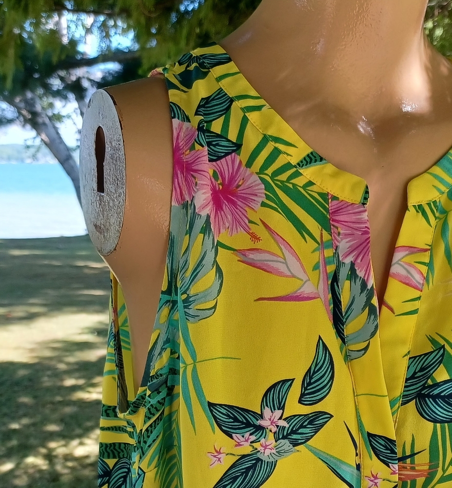 DALIA Blouse - Picture 3 of 8